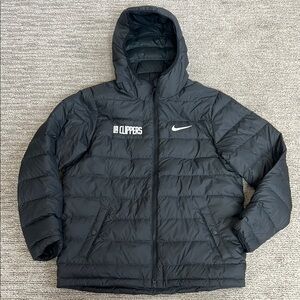 Nike Black Hooded Puffer Jacket with Clippers Logo Medium